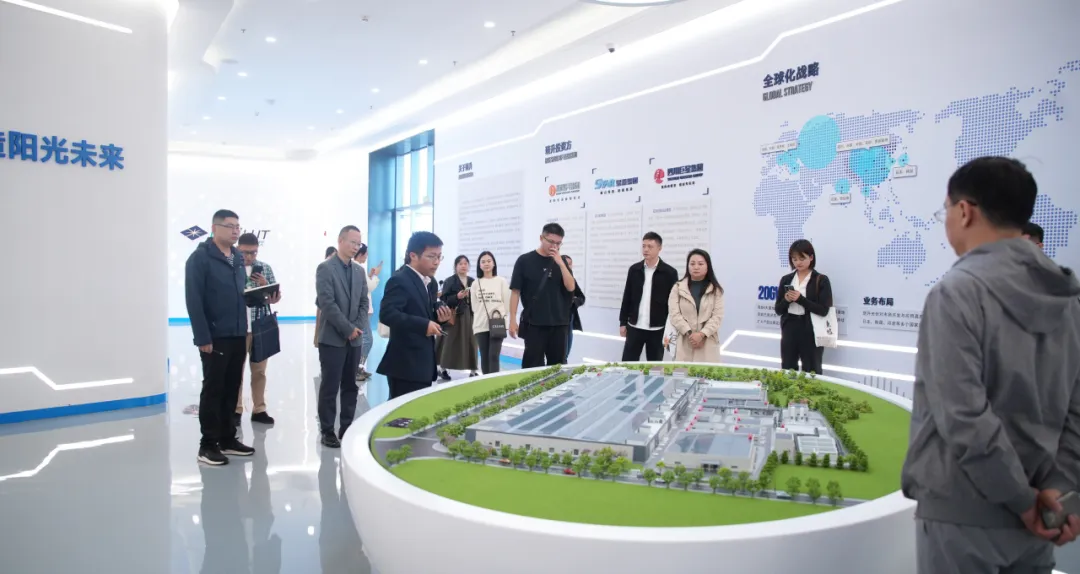 琏升光伏精彩亮相“万千气象看四川”眉山专场，多家媒体齐力关注！